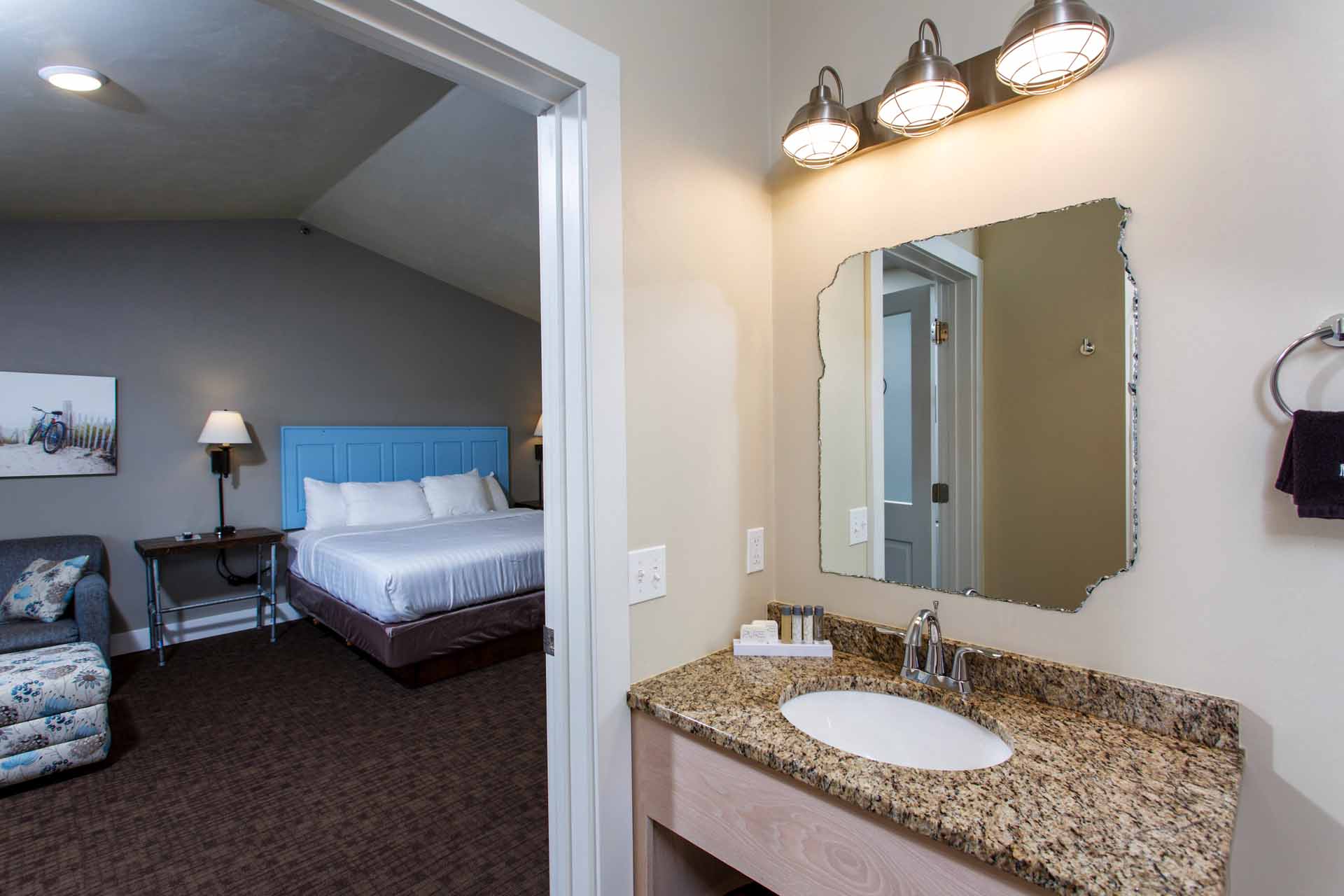 IMG_2735 Julie's Motel 1 King Room Bathroom